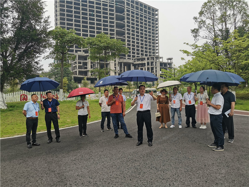 視察老虎巖公園.jpg