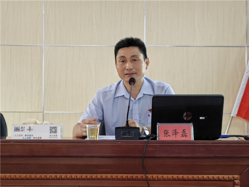 全國五一勞動獎章獲得者：張澤磊.jpg