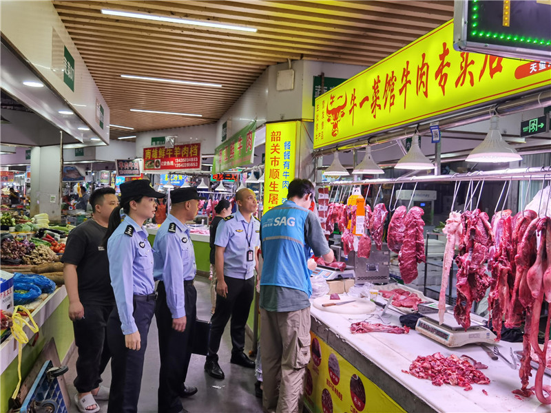 區市場監管局聯合公安部門開展肉類專項監督抽檢.jpg