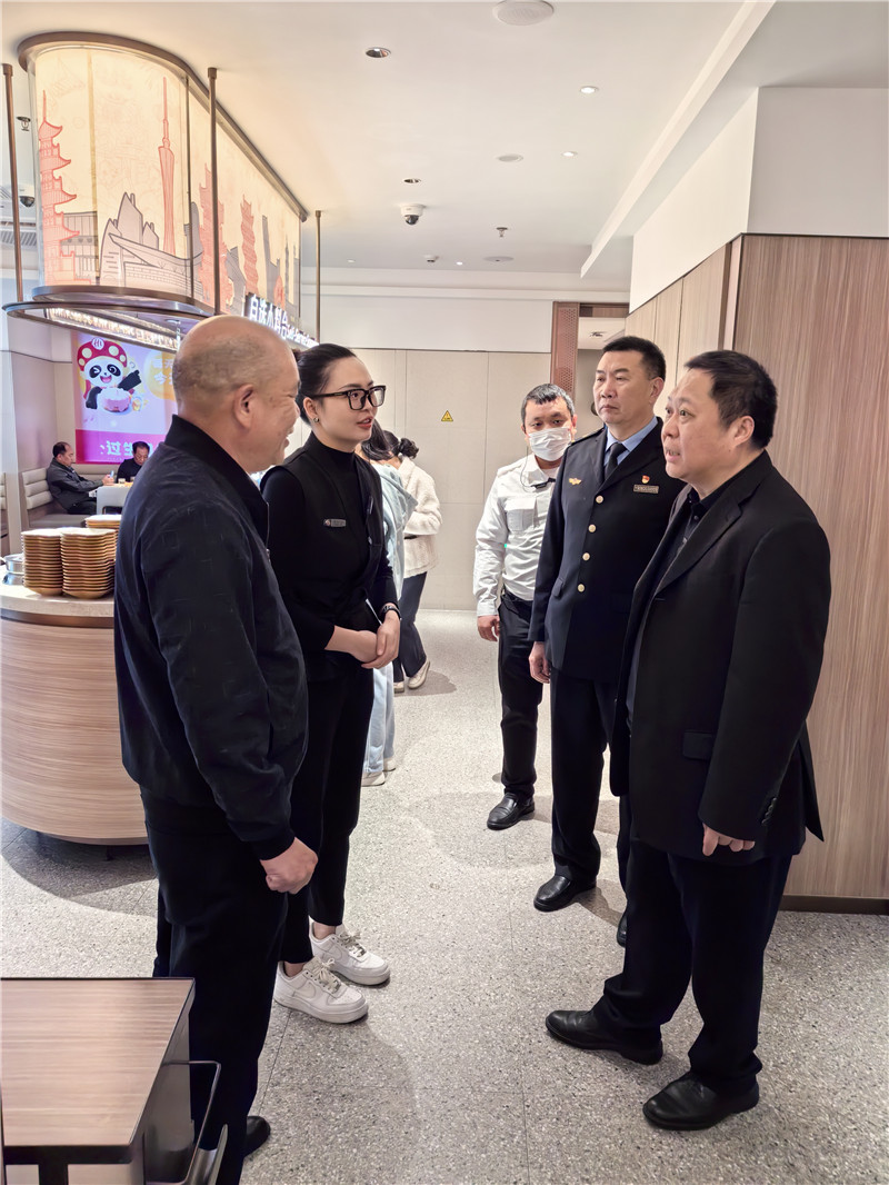 了解海底撈經(jīng)營情況.jpg